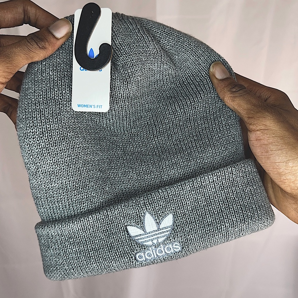W ADIDAS ORIGINALS TREFOIL Beanie Heather Grey